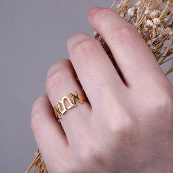 Индивидуальное кольцо с еврейским именем для женщин Золотого цвета Персонализированная табличка с именем еврея Израиля Кольца из нержавеющей стали 316L Подарок ювелирных изделий